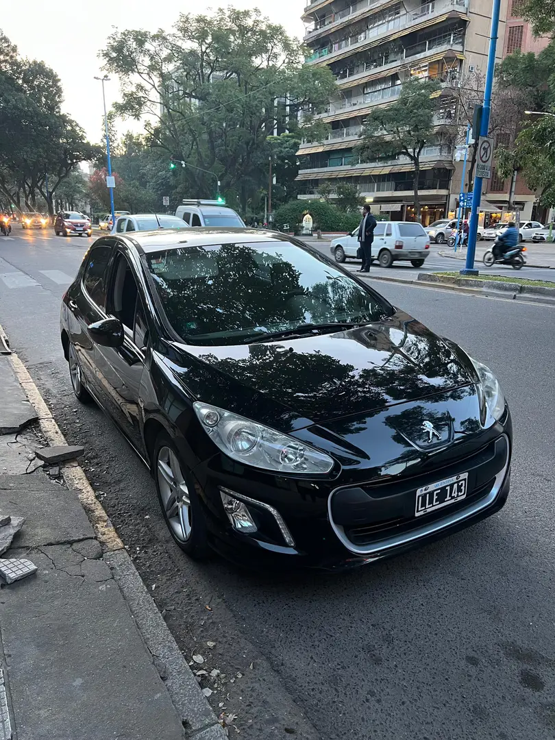 Imagen de vehículo 2