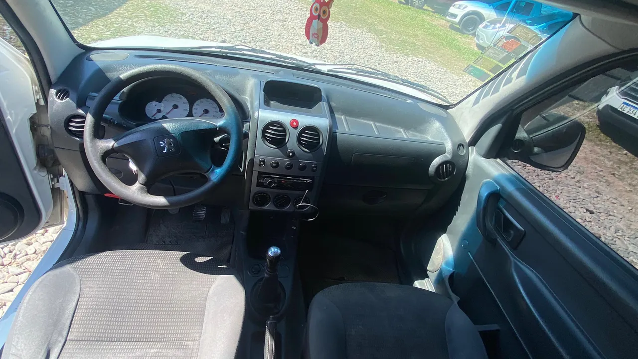 Imagen de vehículo 4