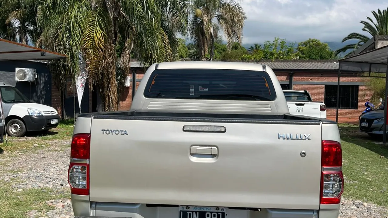 Imagen de vehículo 6