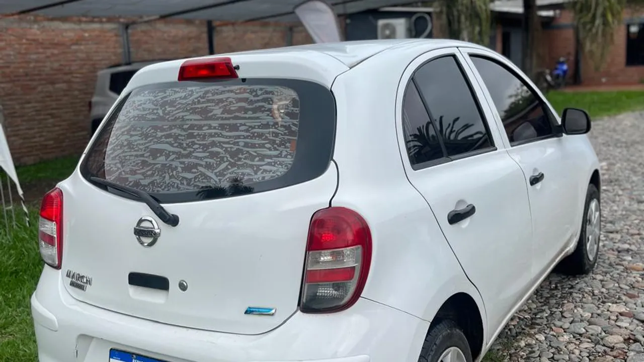 Imagen de vehículo 3