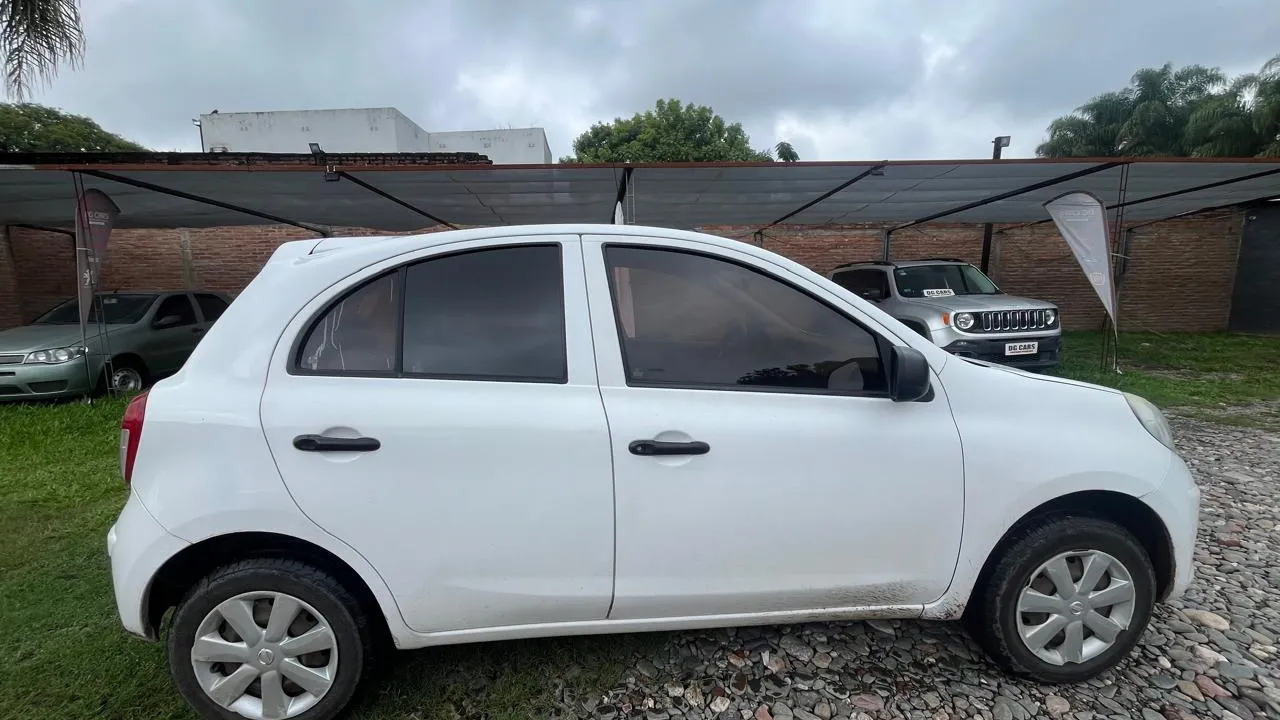 Imagen de vehículo 2