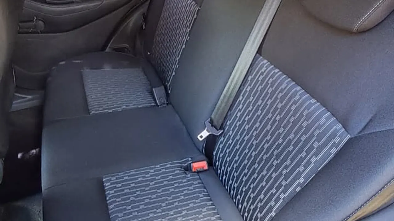 Imagen de vehículo 4