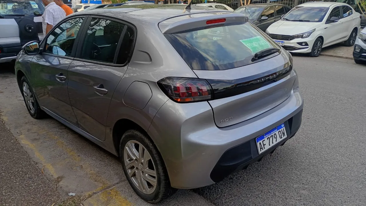 Imagen de vehículo 4