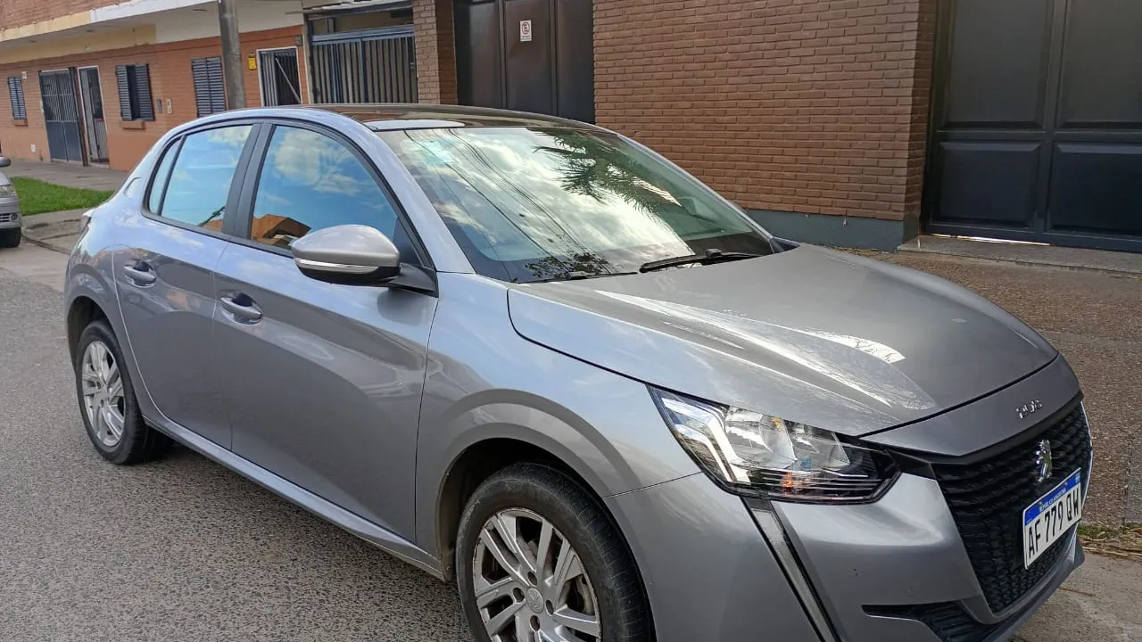 Imagen de vehículo 2