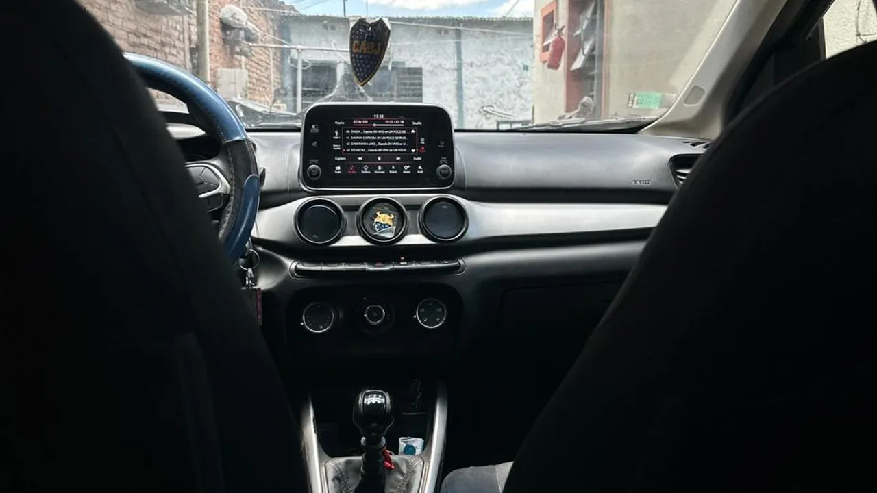 Imagen de vehículo 6