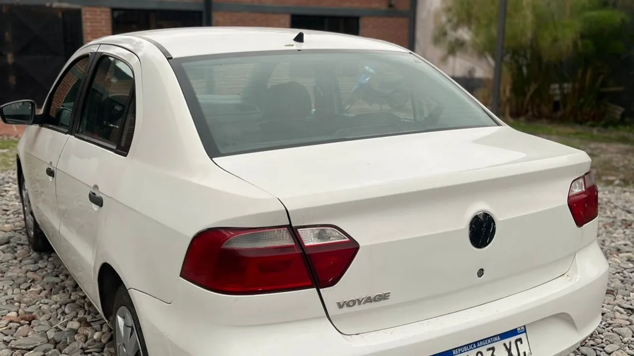 Imagen de vehículo 4