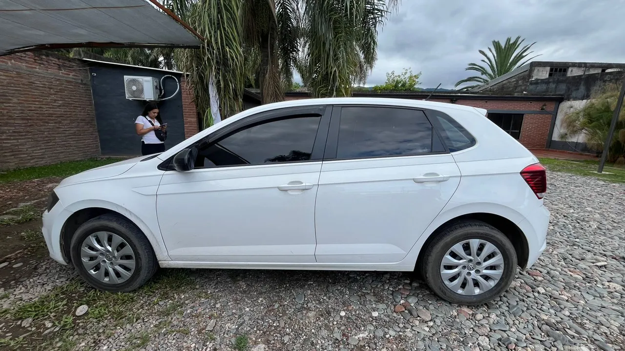 Imagen de vehículo 2