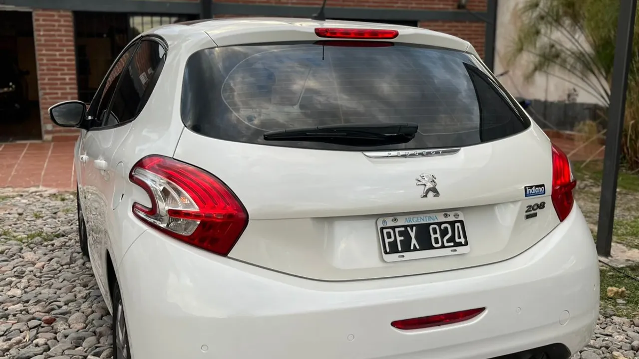 Imagen de vehículo 3