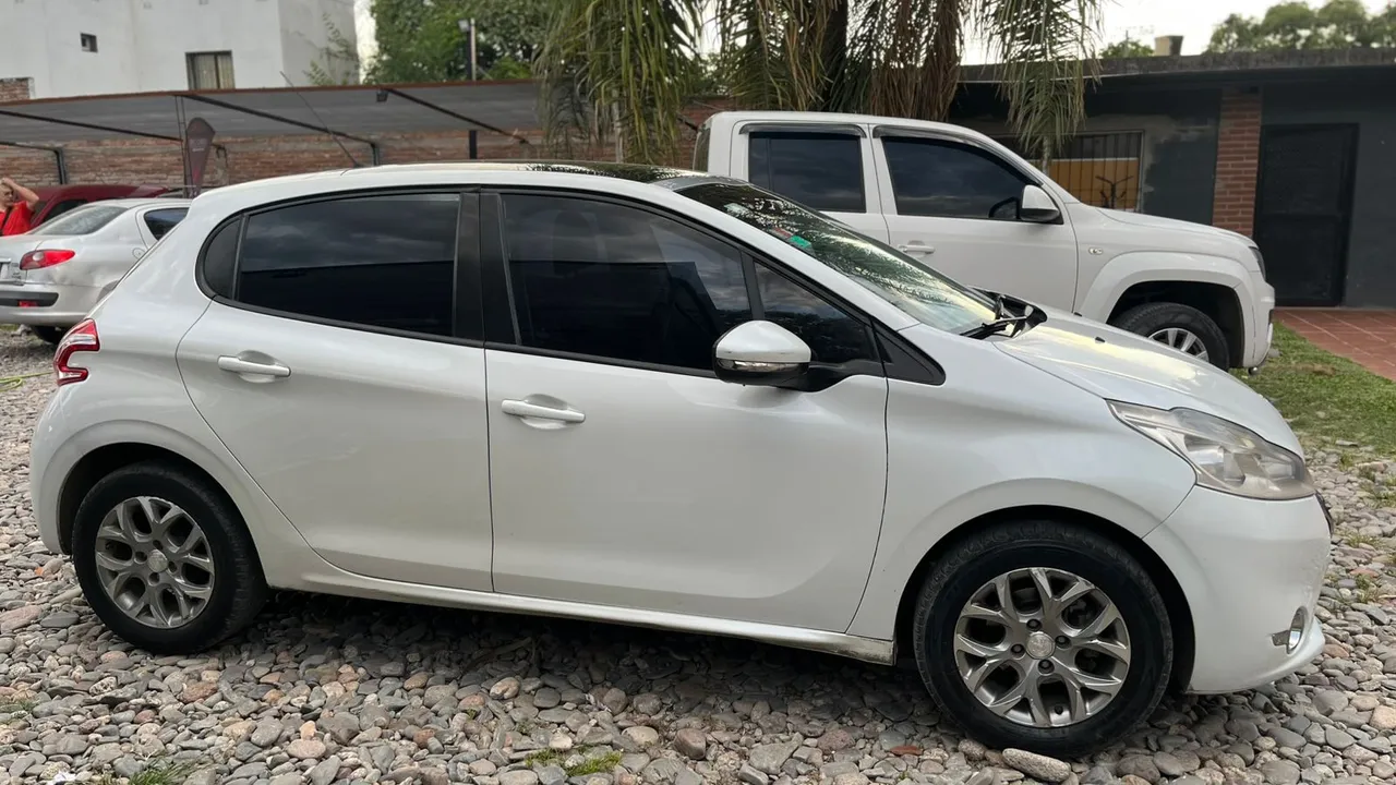 Imagen de vehículo 5