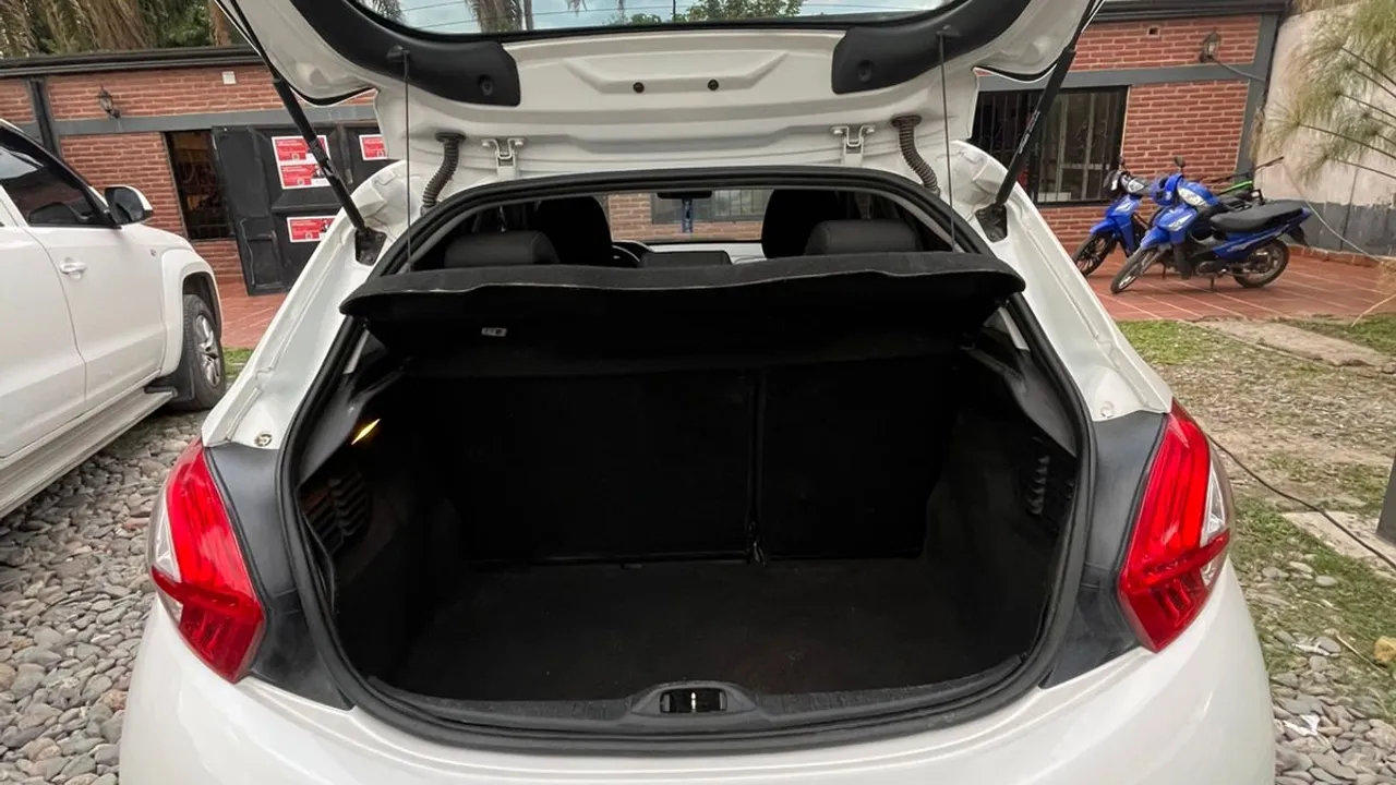 Imagen de vehículo 11