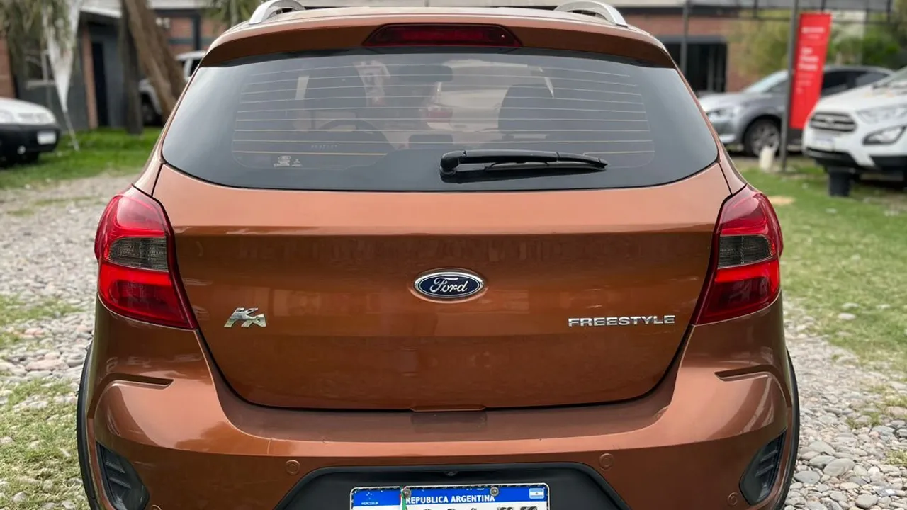 Imagen de vehículo 6