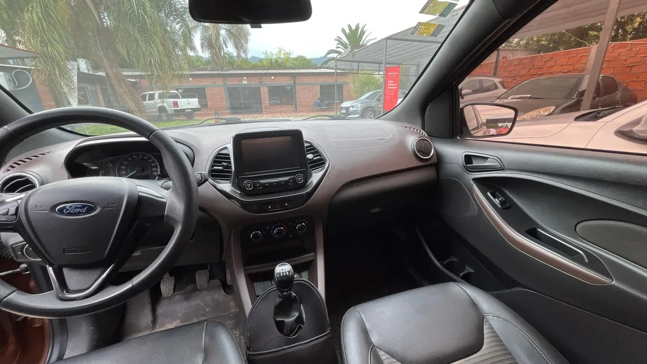 Imagen de vehículo 9